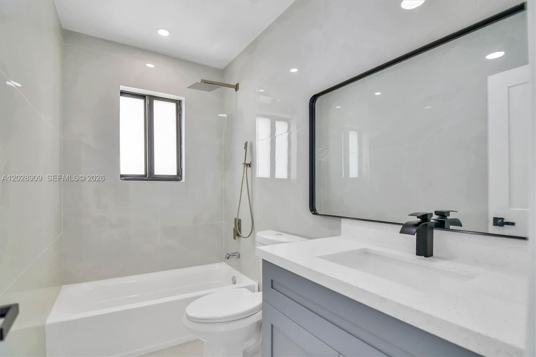 For Sale: $699,000 (4 beds, 3 baths, 1244 Square Feet)