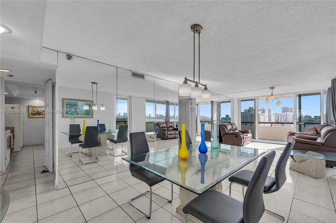 Activo con contrato: $560,000 (2 camas, 2 baños, 1085 Pies cuadrados)