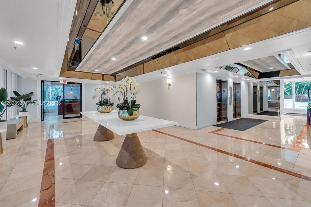 Activo con contrato: $560,000 (2 camas, 2 baños, 1085 Pies cuadrados)