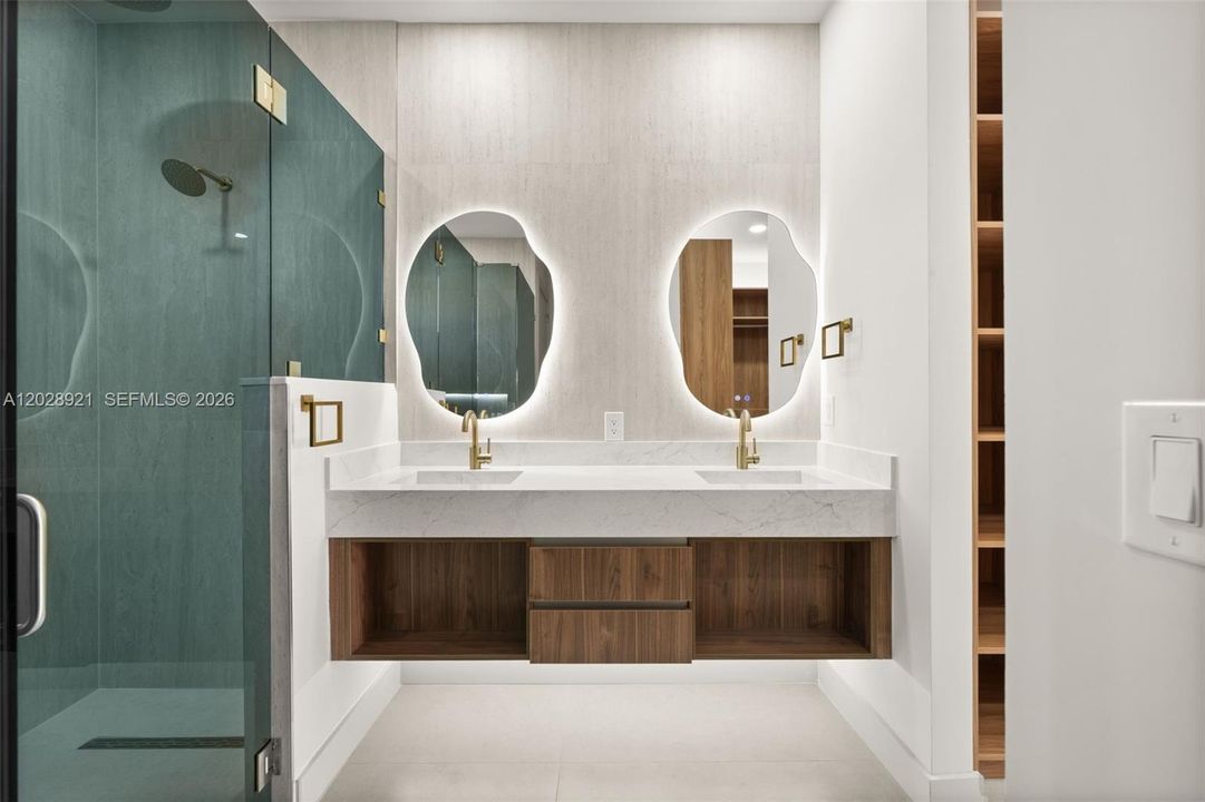 En Venta: $529,690 (4 camas, 3 baños, 0 Pies cuadrados)