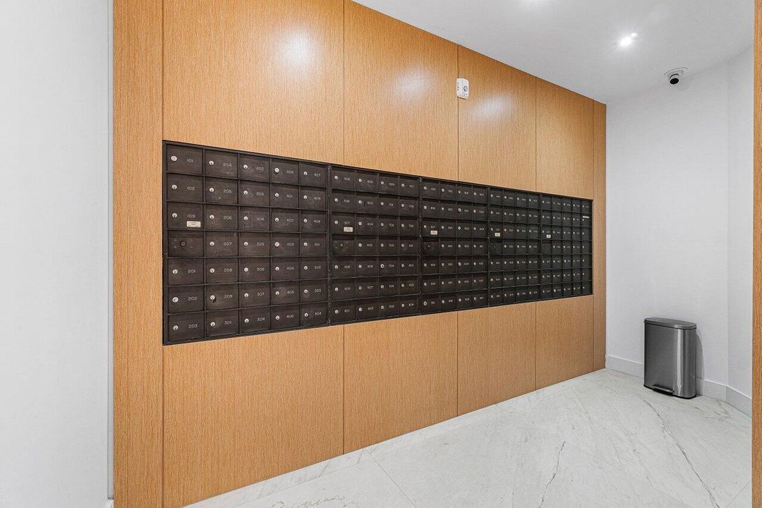 MAIL AREA