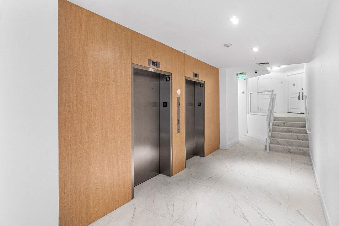 LOBBY ELEVATORS
