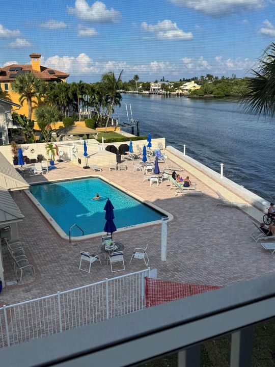 YOUR POOL VIEW