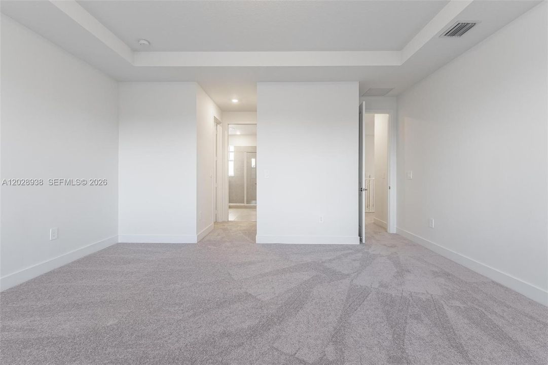 For Sale: $1,800,000 (5 beds, 3 baths, 3698 Square Feet)