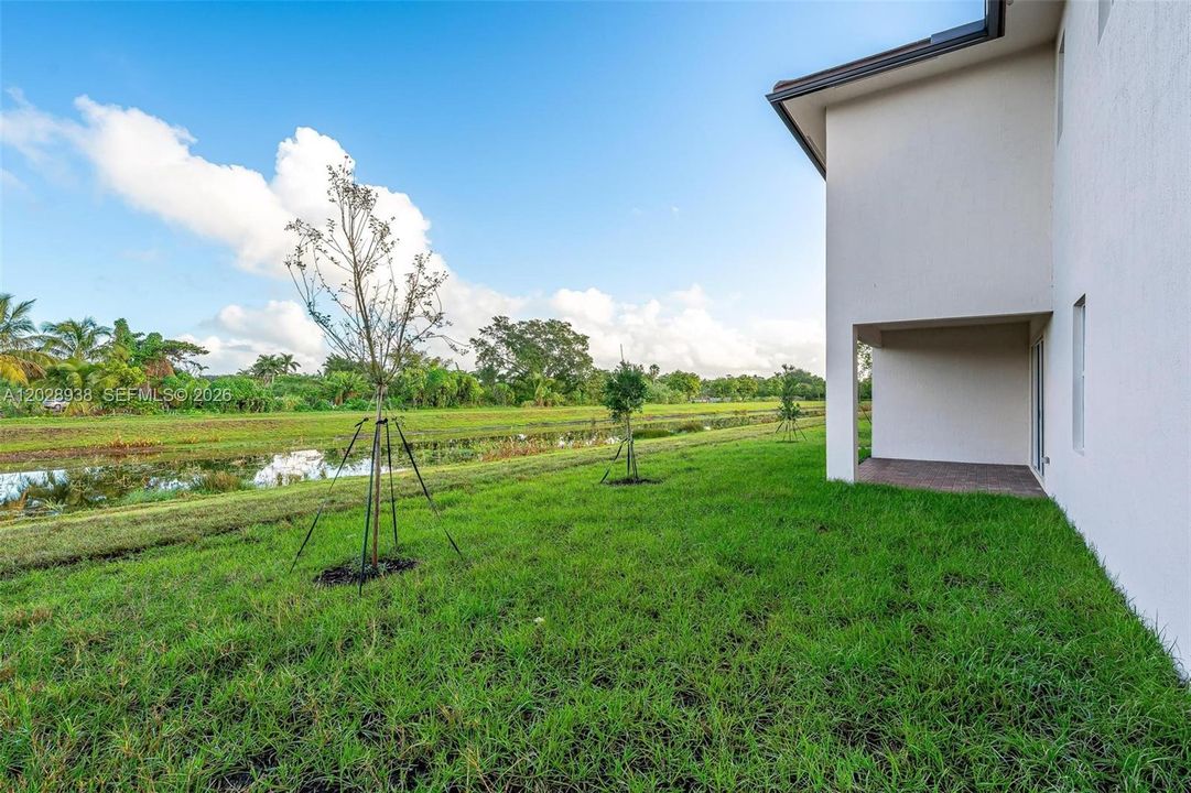 For Sale: $1,800,000 (5 beds, 3 baths, 3698 Square Feet)