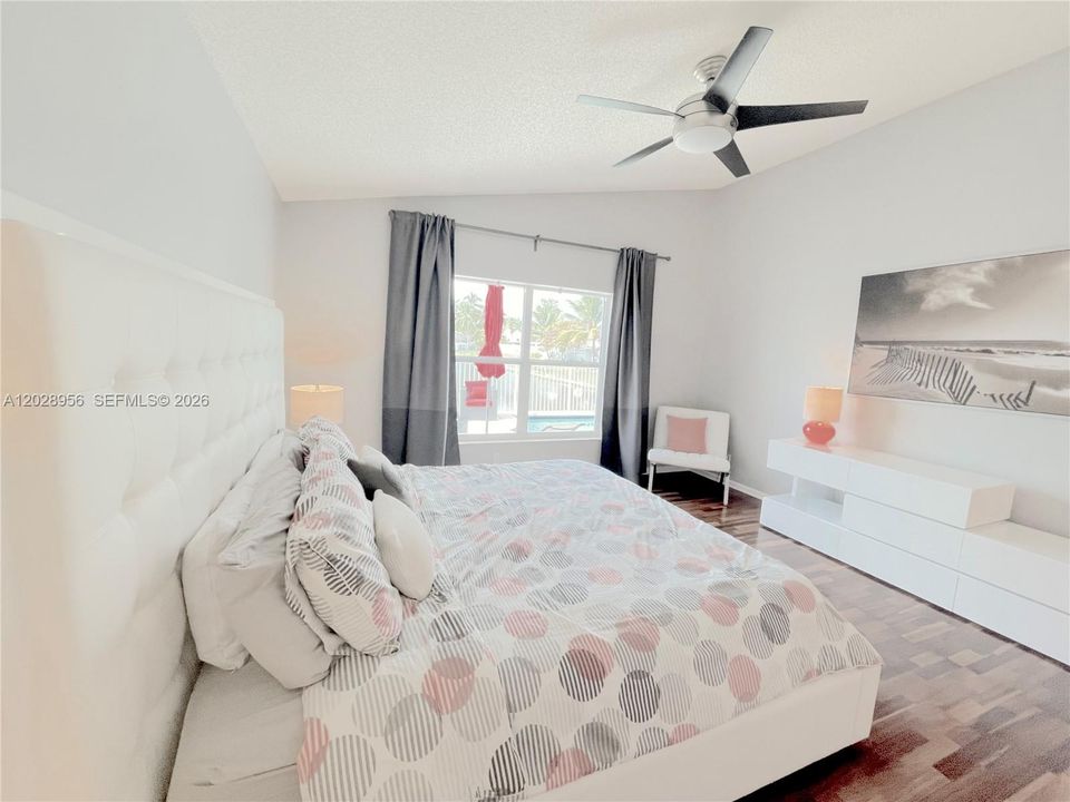 En Renta: $6,000 (3 camas, 2 baños, 1852 Pies cuadrados)