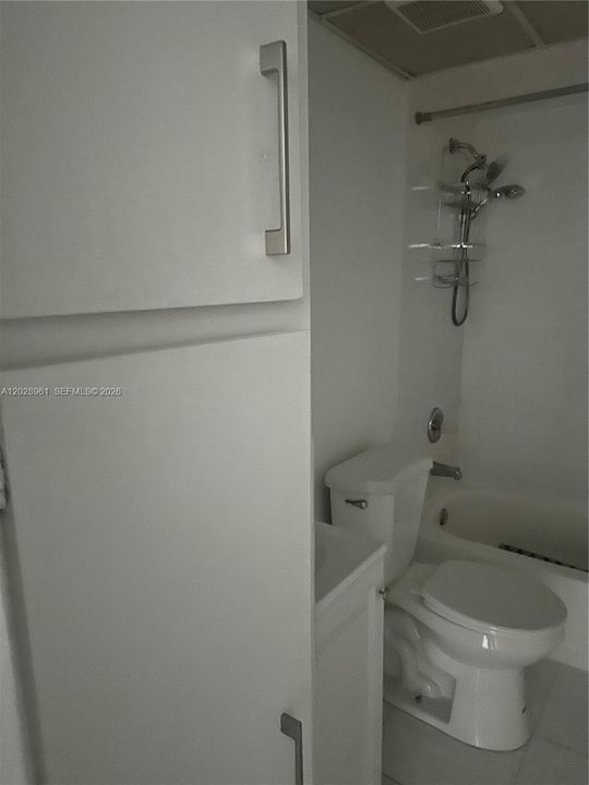 В аренду: $1,850 (1 спален, 1 ванн, 625 Квадратных фут)