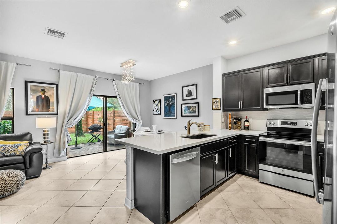 Kitchen (1)