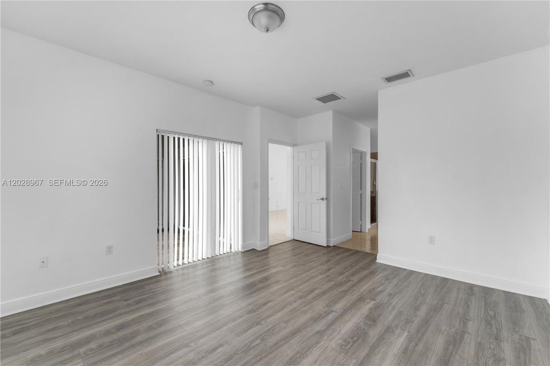 En Venta: $545,000 (3 camas, 2 baños, 1542 Pies cuadrados)
