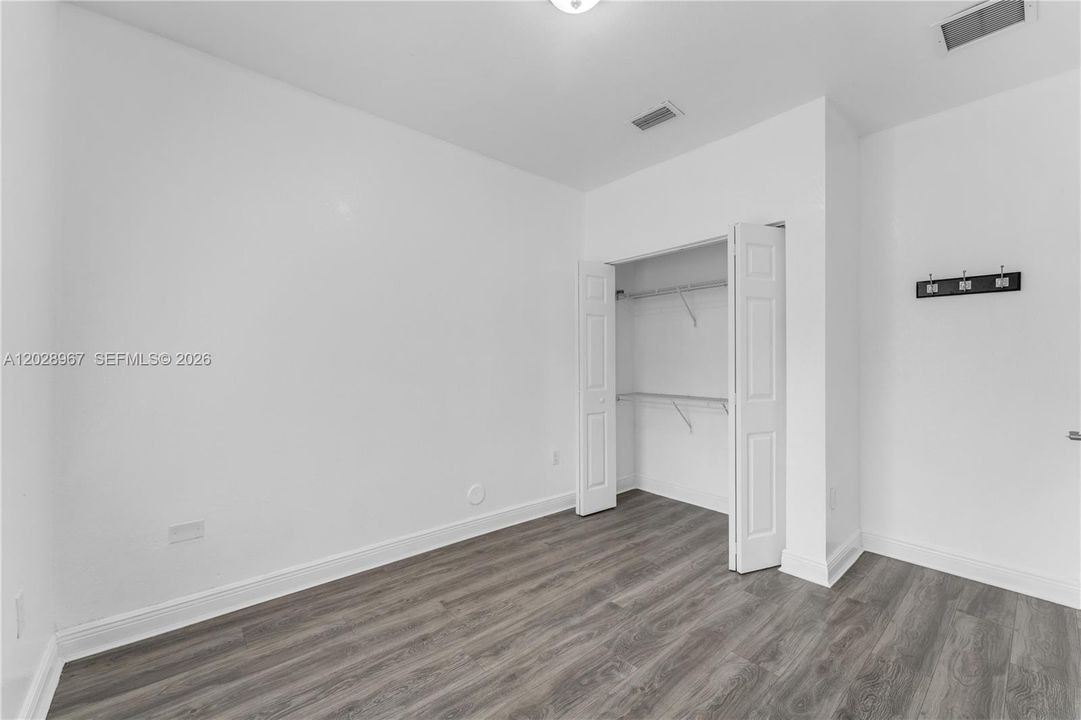 En Venta: $545,000 (3 camas, 2 baños, 1542 Pies cuadrados)