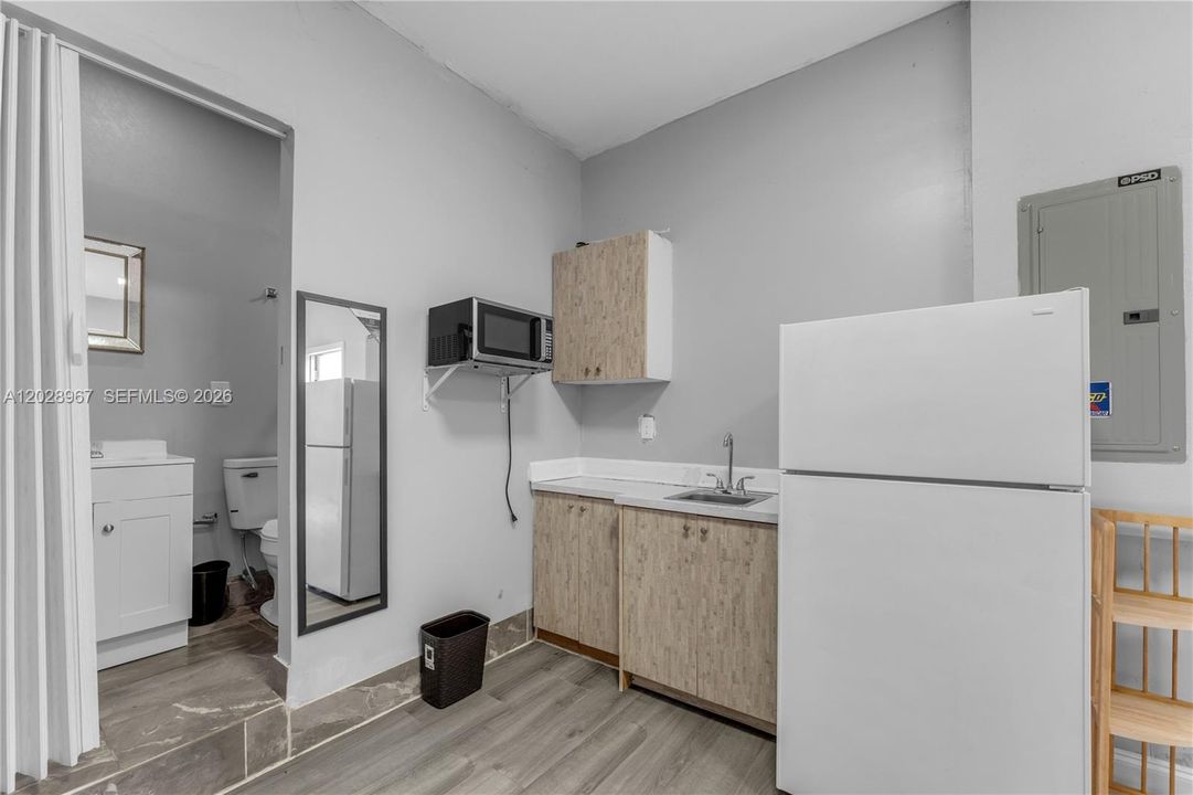 En Venta: $545,000 (3 camas, 2 baños, 1542 Pies cuadrados)