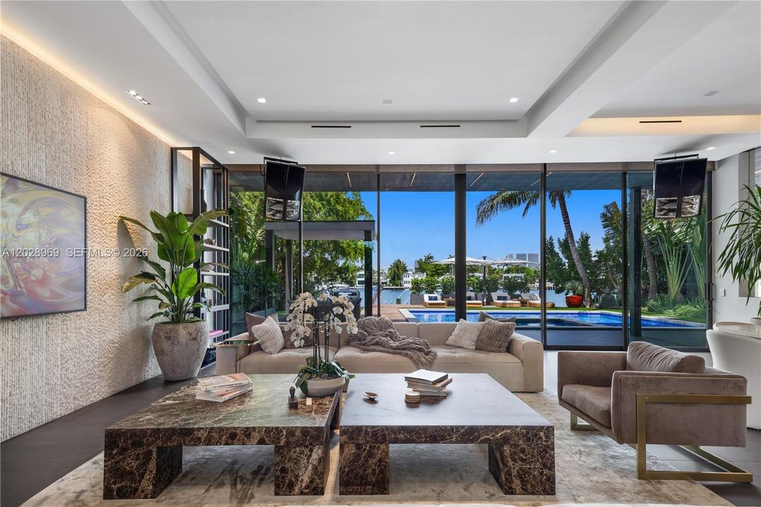 For Sale: $24,500,000 (4 beds, 4 baths, 5501 Square Feet)