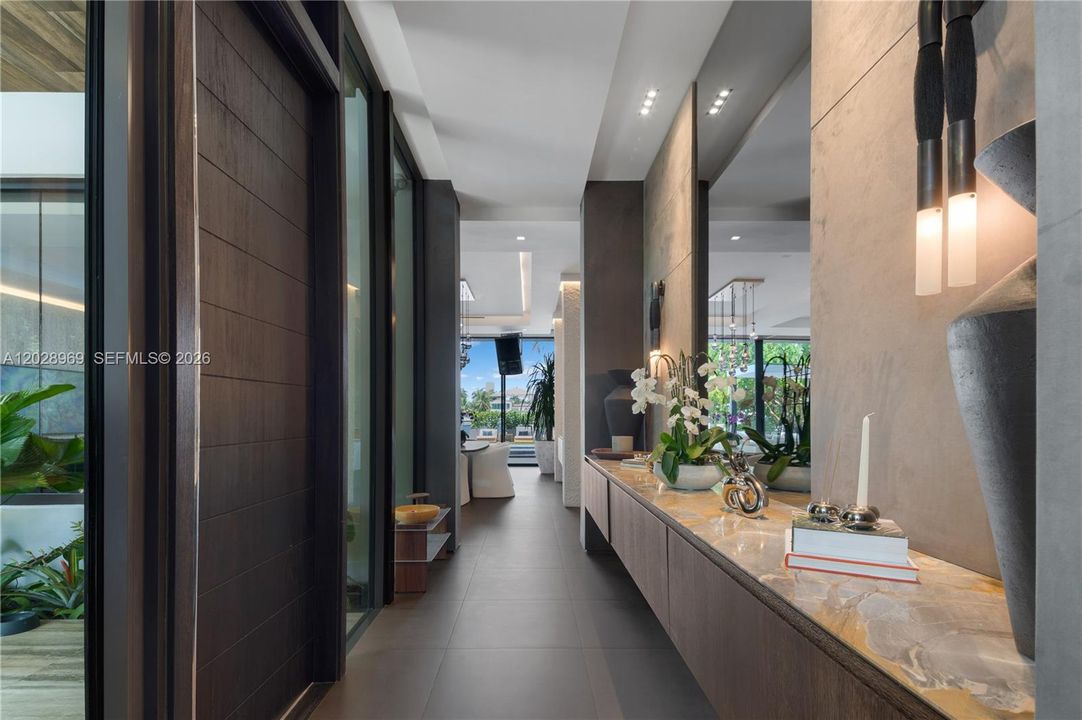 For Sale: $24,500,000 (4 beds, 4 baths, 5501 Square Feet)