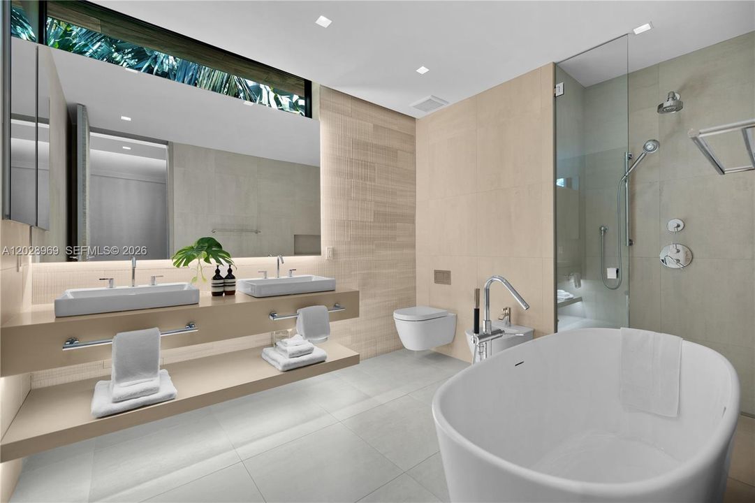 For Sale: $24,500,000 (4 beds, 4 baths, 5501 Square Feet)