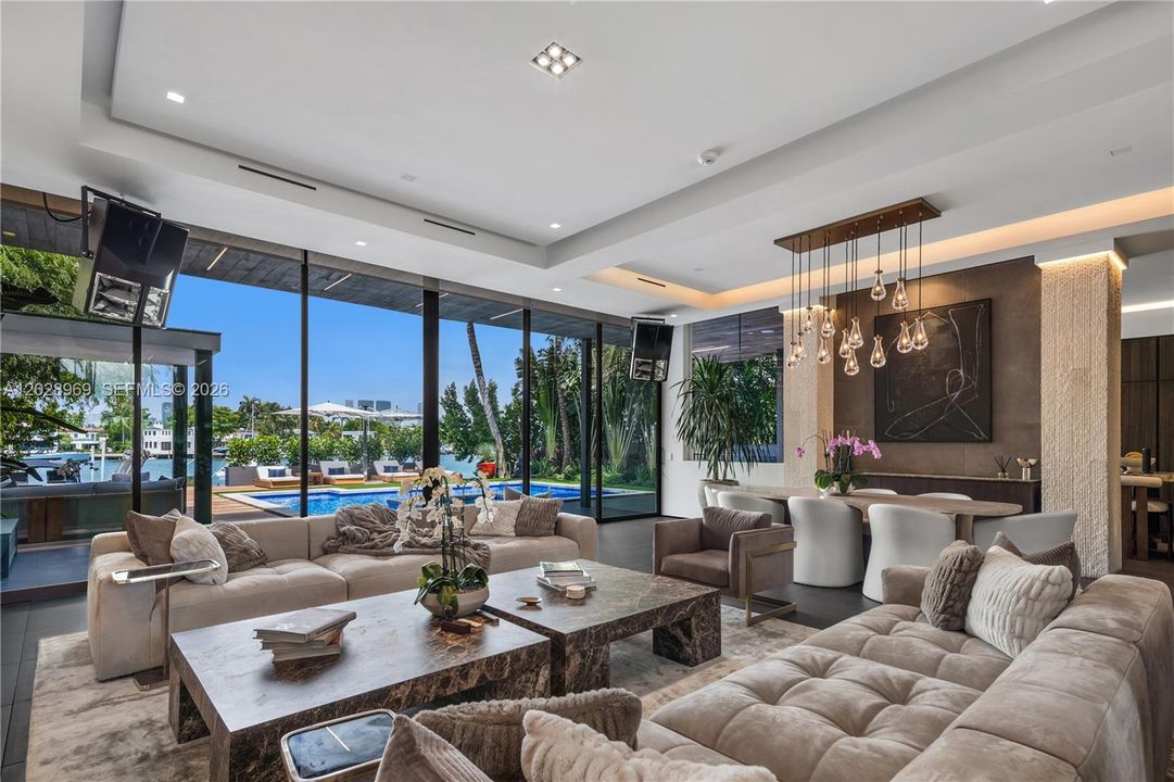 For Sale: $24,500,000 (4 beds, 4 baths, 5501 Square Feet)