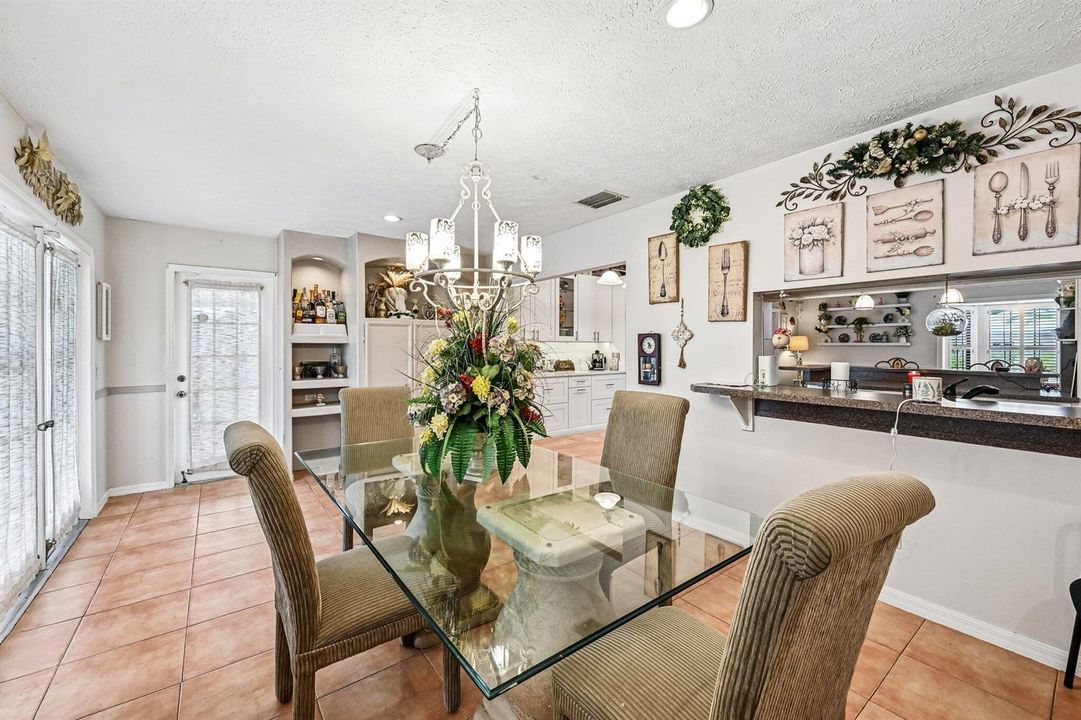 5-web-or-mls-SW Mercer St-S3105-016