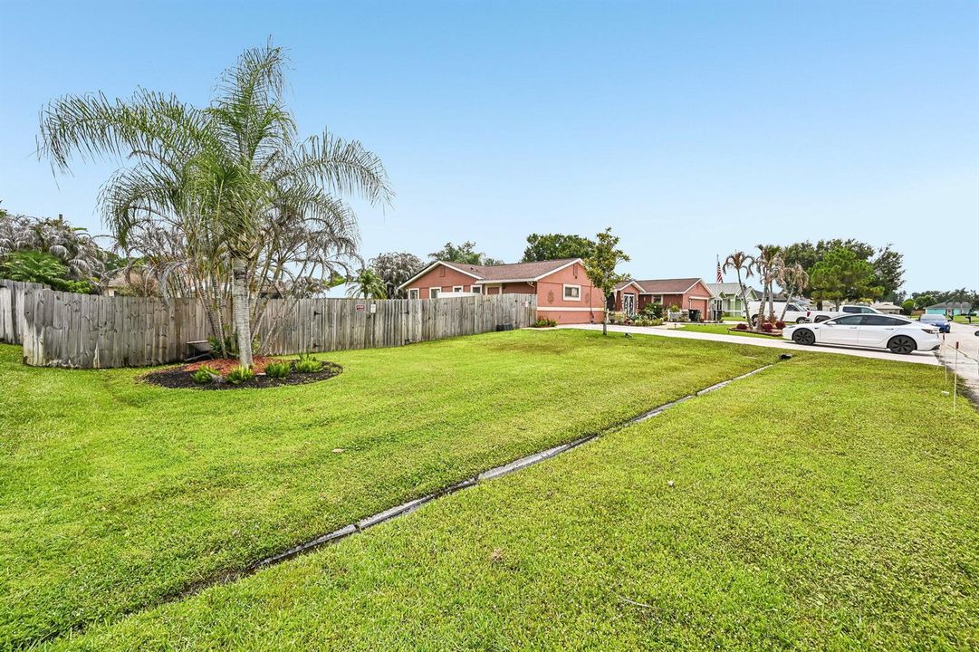 2-web-or-mls-SW Mercer St-S3105-003