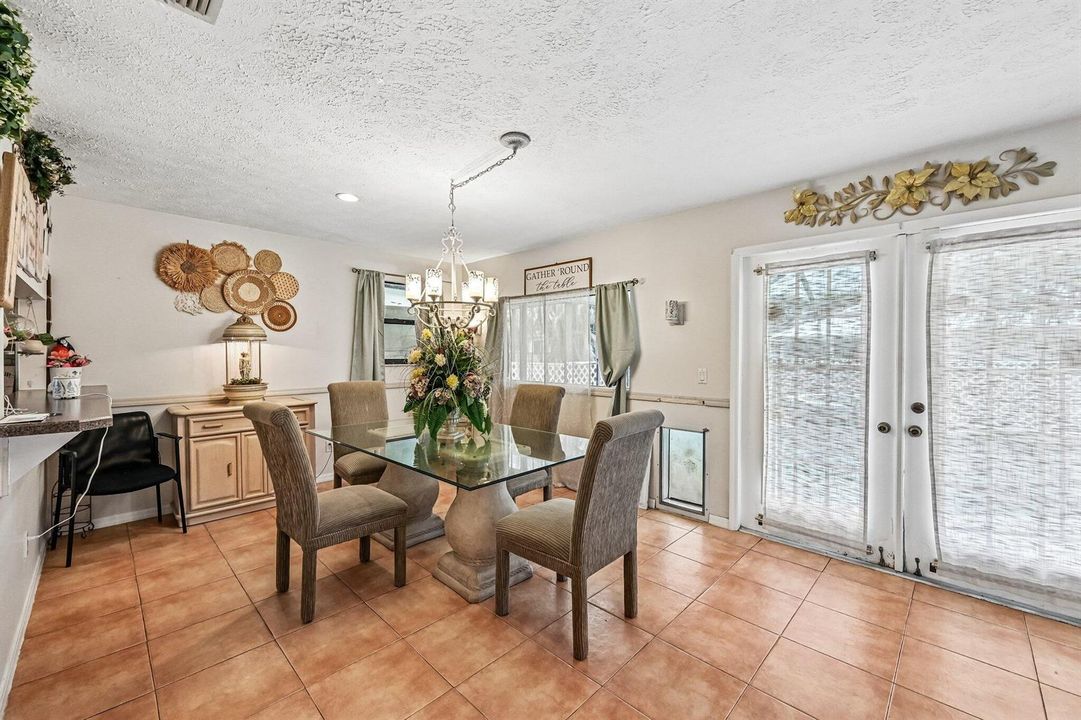4-web-or-mls-SW Mercer St-S3105-015