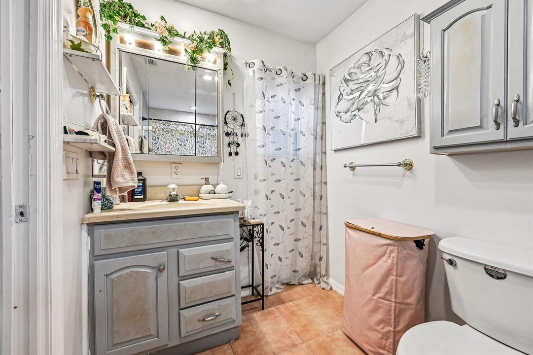 16-web-or-mls-SW Mercer St-S3105-029