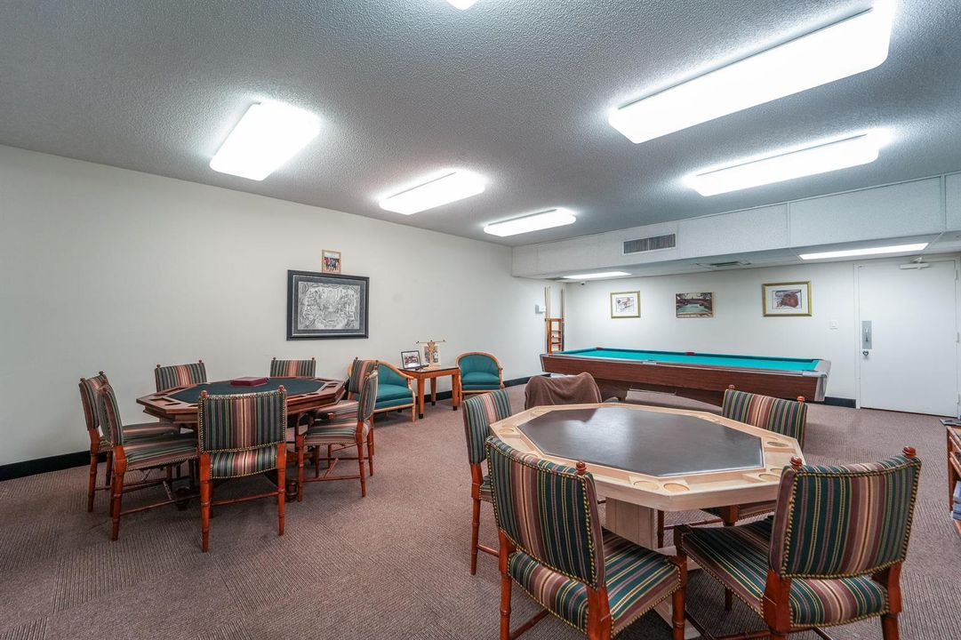 Card/Billard's Room