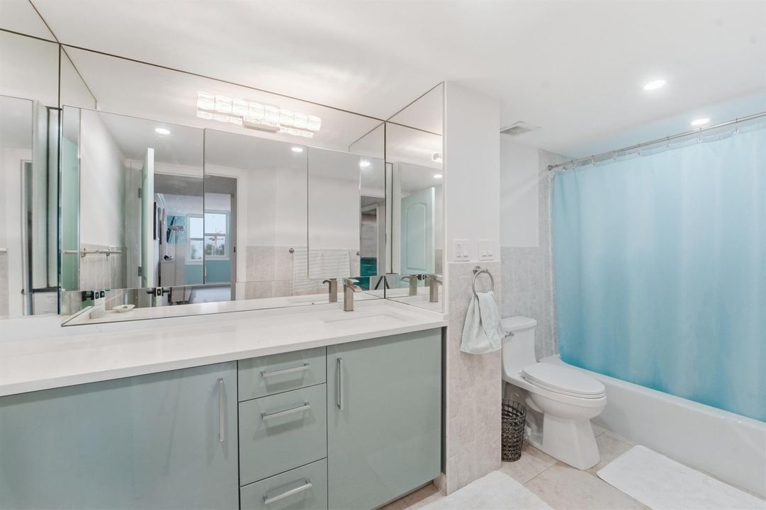 Owners Suite Bathroom