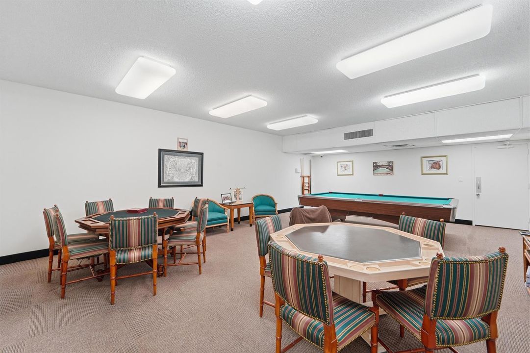 Card/Billard's Room