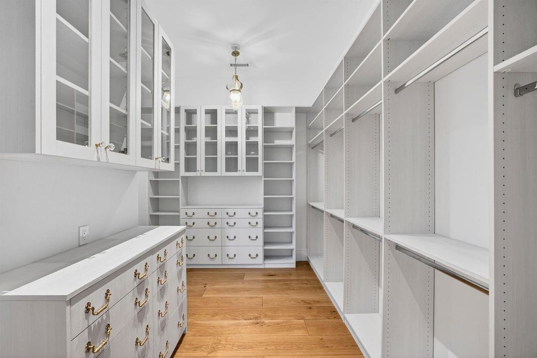Custom master Closet