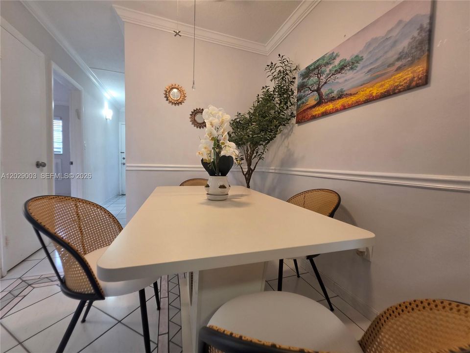 For Sale: $60,000 (1 beds, 1 baths, 688 Square Feet)