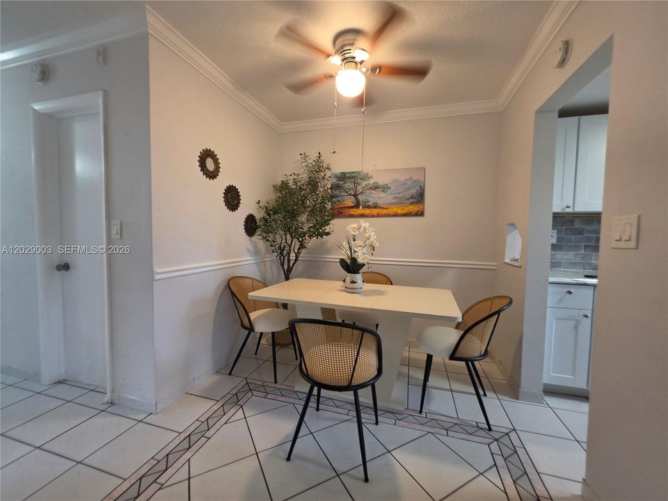 For Sale: $60,000 (1 beds, 1 baths, 688 Square Feet)