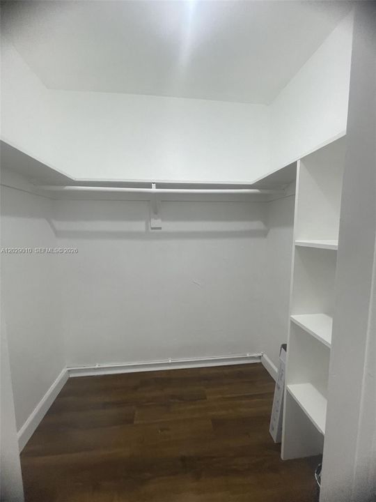 Recently Rented: $1,650 (1 beds, 1 baths, 580 Square Feet)
