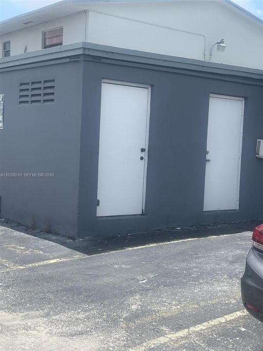 Recently Rented: $1,650 (1 beds, 1 baths, 580 Square Feet)