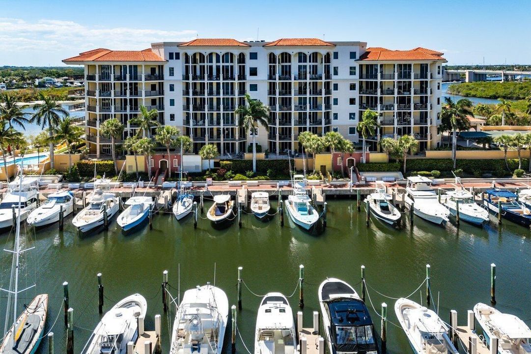 051-500SouthUSHighway1-202-Jupiter-FL-33