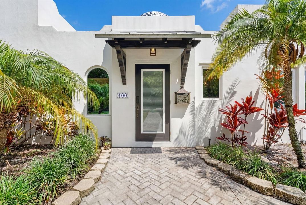 3-web-or-mls-Exterior_DSC03761_hf4k
