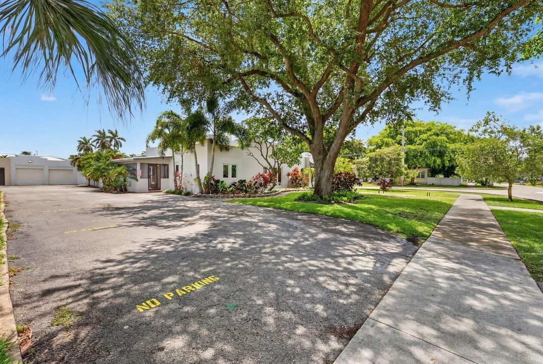 4-web-or-mls-Exterior_DSC03726_hf4k