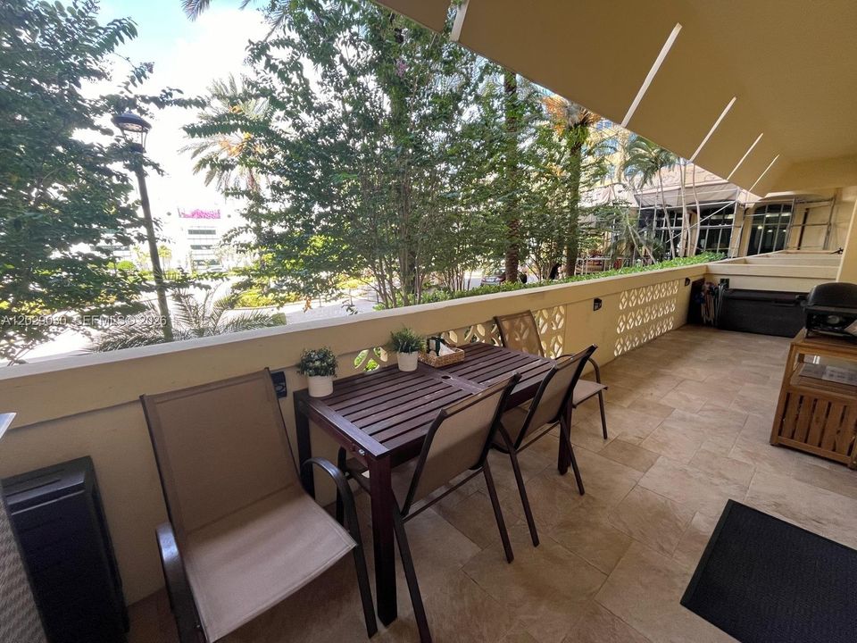 En Venta: $429,000 (1 camas, 1 baños, 793 Pies cuadrados)