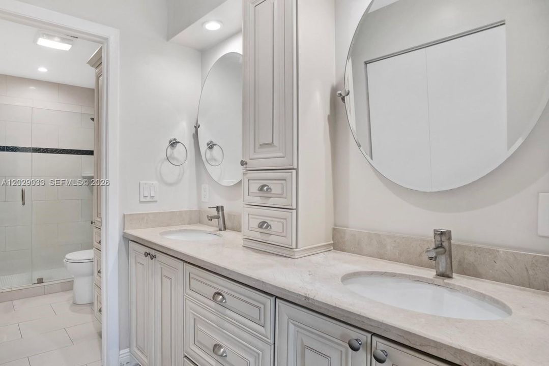 For Rent: $2,800 (2 beds, 2 baths, 1138 Square Feet)