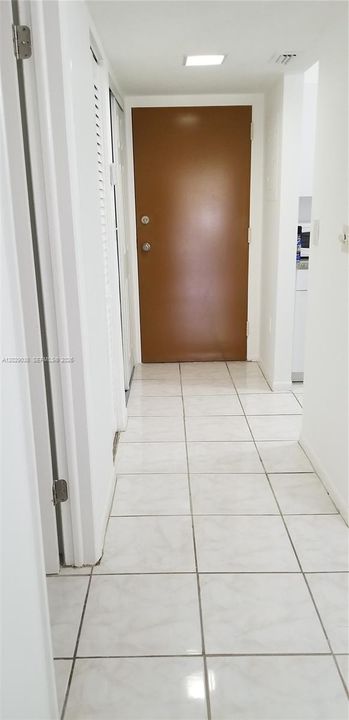 Под контрактом: $1,800 (1 спален, 1 ванн, 614 Квадратных фут)