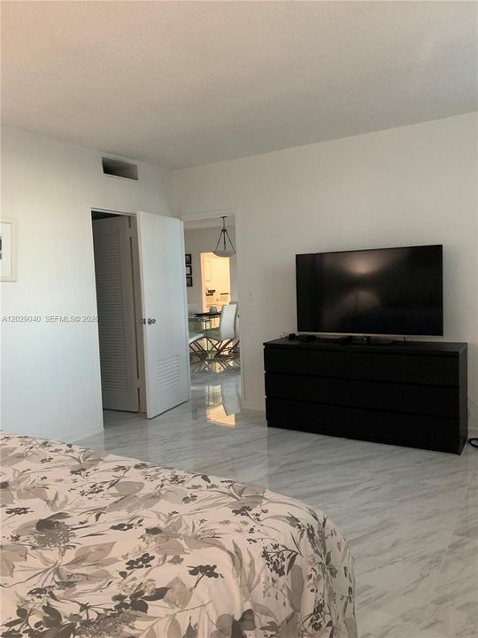 En Venta: $529,000 (2 camas, 2 baños, 1176 Pies cuadrados)
