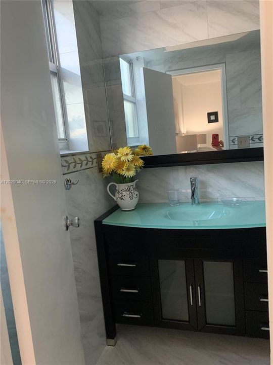 En Venta: $529,000 (2 camas, 2 baños, 1176 Pies cuadrados)