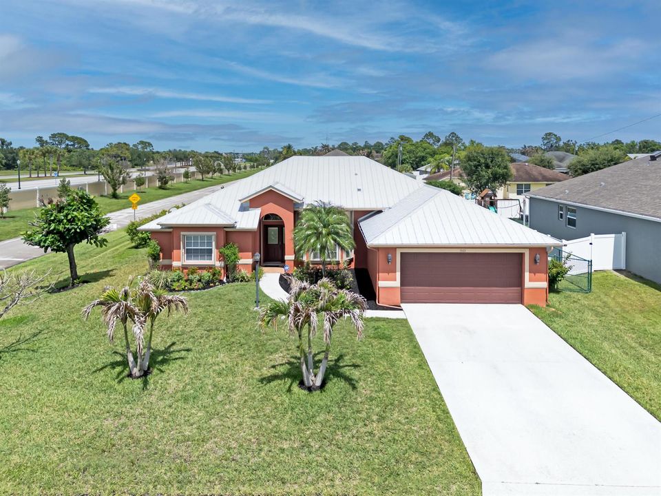 1601 SW Realty ST