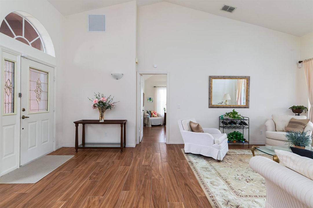 1601 SW Realty ST