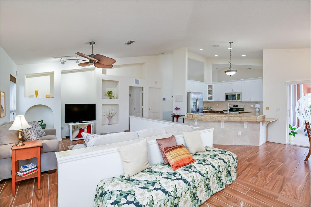 1601 SW Realty ST
