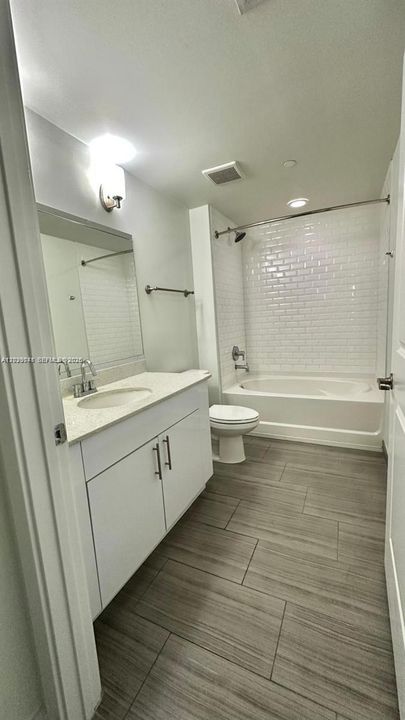 For Rent: $2,650 (1 beds, 1 baths, 672 Square Feet)