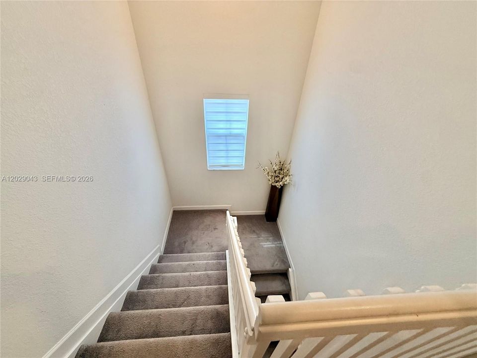 For Sale: $670,000 (4 beds, 3 baths, 2107 Square Feet)
