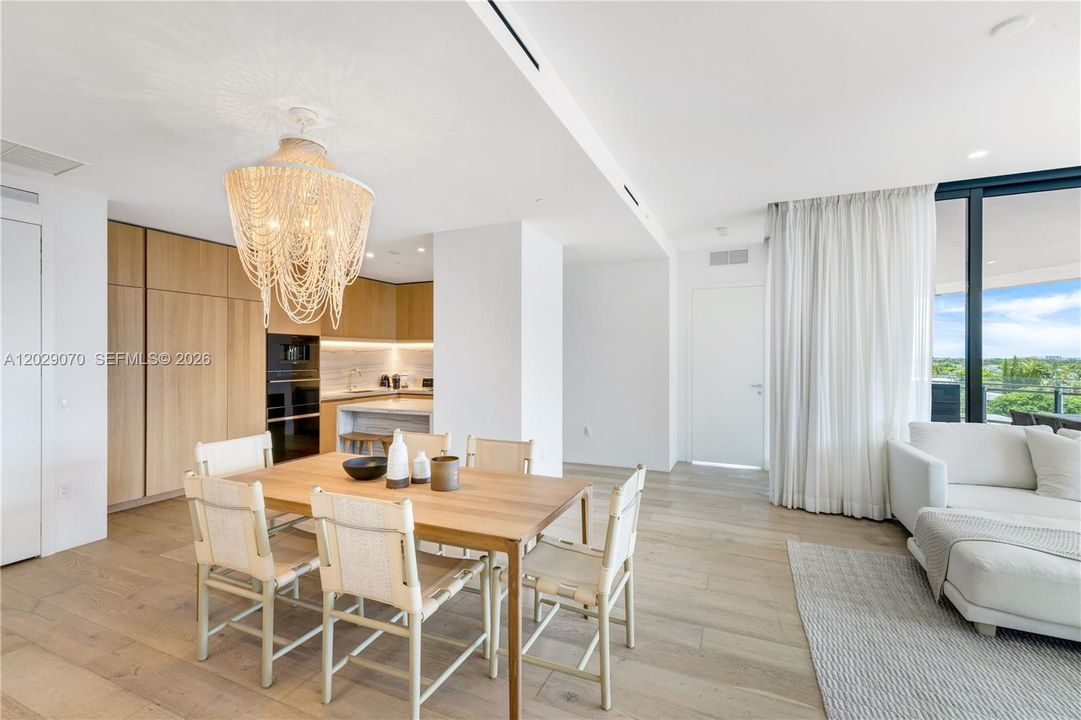 For Rent: $25,000 (2 beds, 2 baths, 1522 Square Feet)
