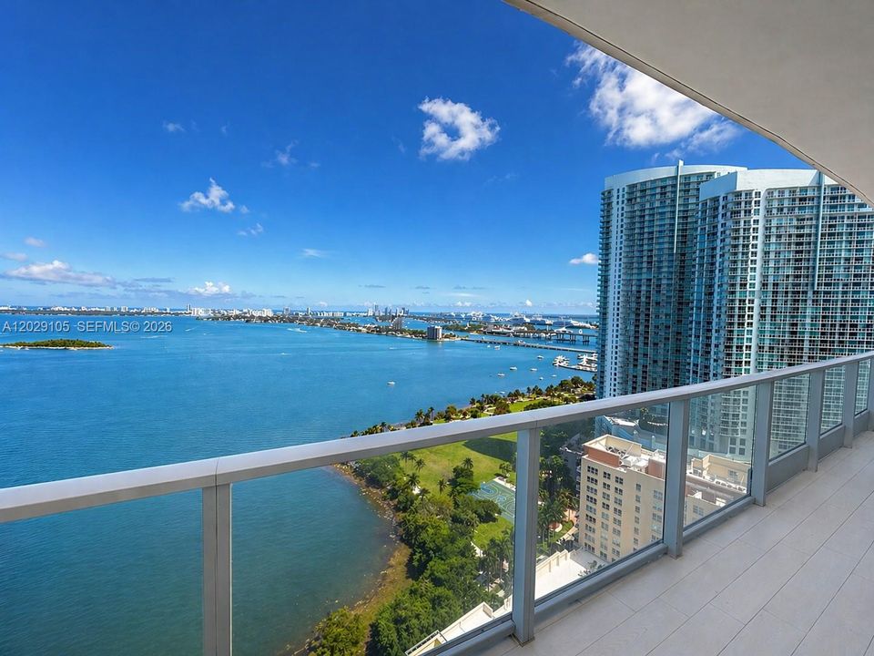 For Sale: $1,100,000 (2 beds, 2 baths, 1128 Square Feet)
