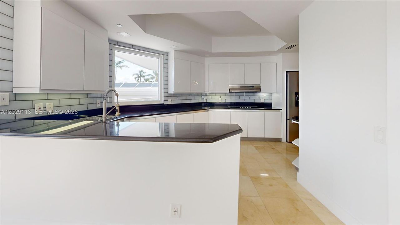For Sale: $1,280,000 (4 beds, 4 baths, 3400 Square Feet)