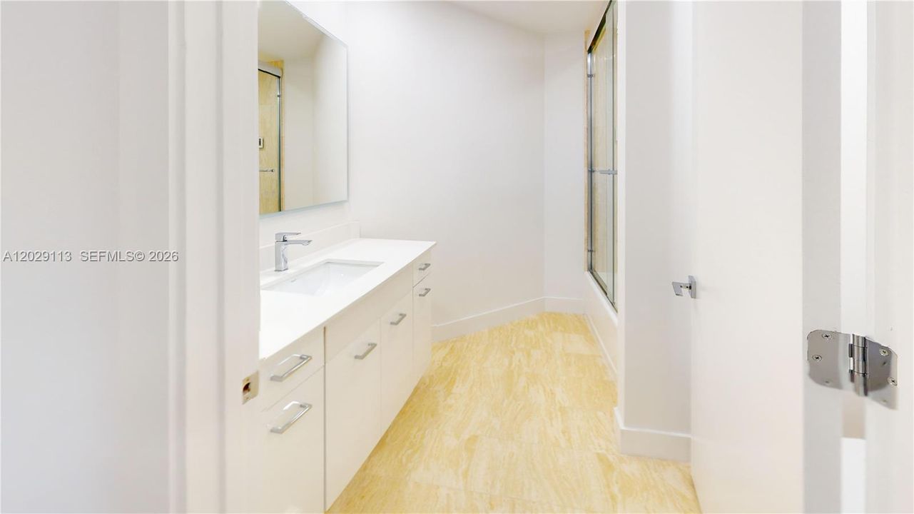 For Sale: $1,280,000 (4 beds, 4 baths, 3400 Square Feet)