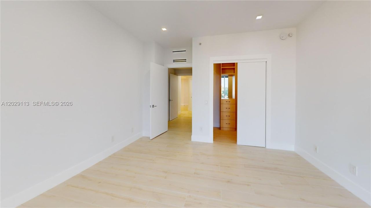 For Sale: $1,280,000 (4 beds, 4 baths, 3400 Square Feet)
