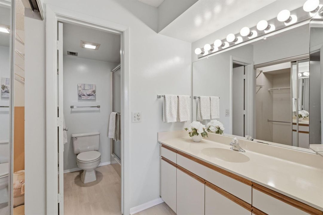 29 Plantation Drive 202, Vero Beach, FL